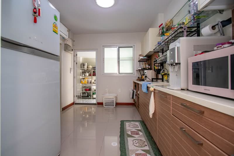 Spacious House in San Kamphaeng, Chiang Mai, San Kamphaeng, Chiang Mai, 5 Bedrooms, 270 sqm, Single Detached House For Sale, by คุณ รุ่งทิพย์, 500332182 - DDproperty.com