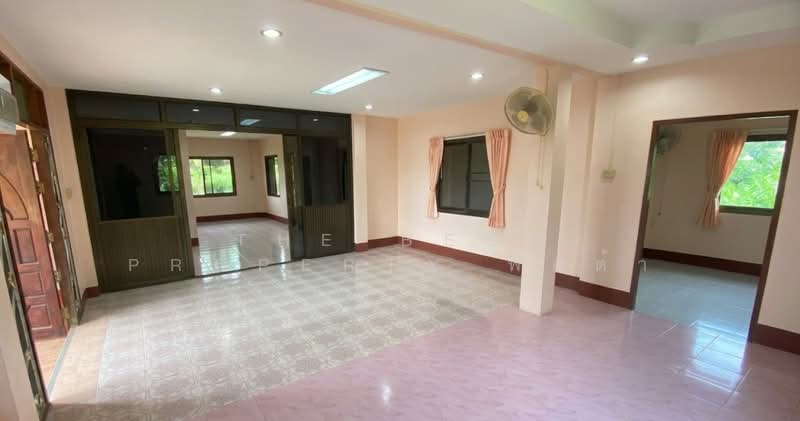 บ้านเดี่ยวพร้อมที่ดินท่าบ่อ หนองคาย, Nong Khai, Kong Nang, Tha Bo, Nong Khai, 3 Bedrooms, 150 sqm, Single Detached House For Sale, by The Best Property พัสต้า, 500332189 - DDproperty.com
