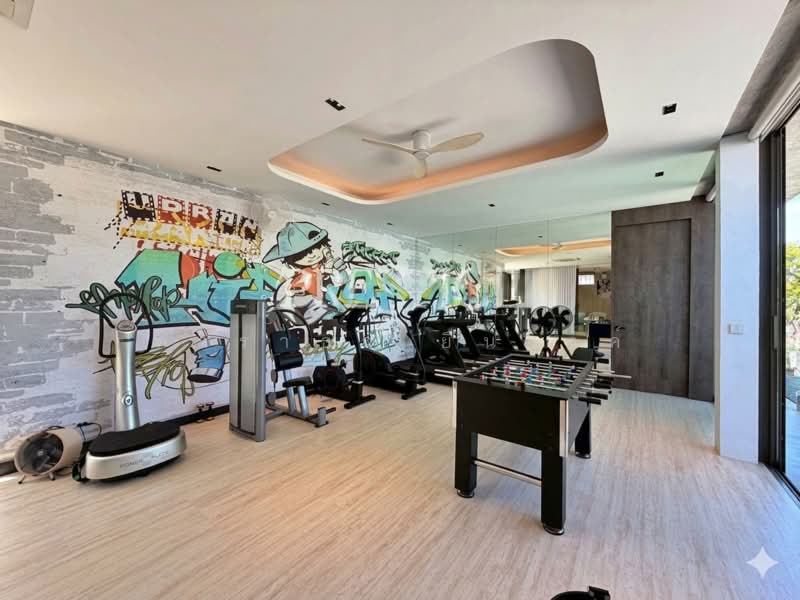 Luxury Villa with Chic Decor on Pratumnak Hill, Pattaya, Chon Buri (Pattaya), พระตำหนัก 5, Nong Pru, Bang Lamung (Pattaya), Chon Buri (Pattaya), 4 Bedrooms, 435 sqm, Villa For Sale, by Tharathorn Yuenyong, 500332205 - DDproperty.com
