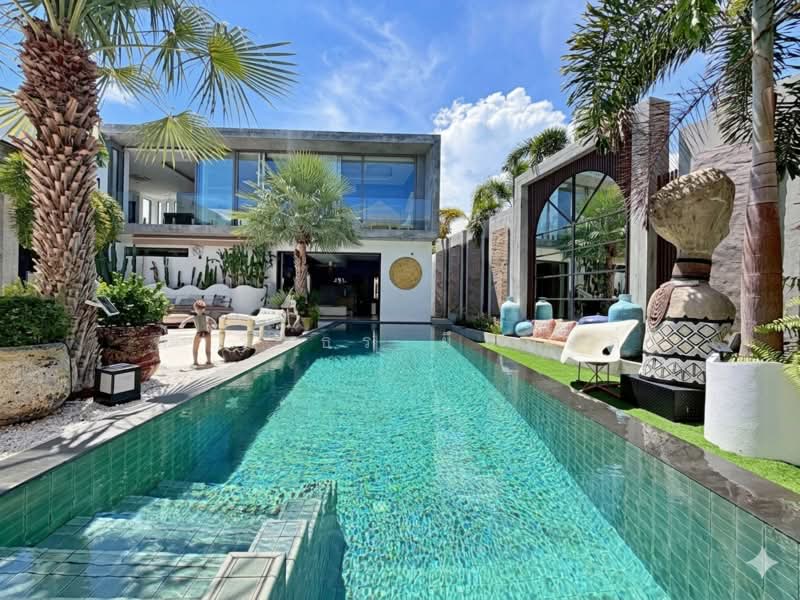 Luxury Villa with Chic Decor on Pratumnak Hill, Pattaya, Chon Buri (Pattaya), พระตำหนัก 5, Nong Pru, Bang Lamung (Pattaya), Chon Buri (Pattaya), 4 Bedrooms, 435 sqm, Villa For Sale, by Tharathorn Yuenyong, 500332205 - DDproperty.com