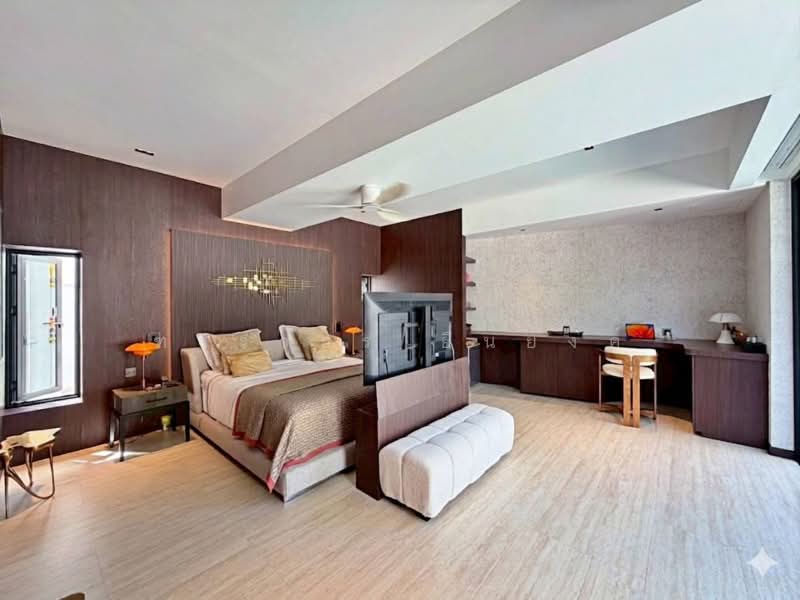 Luxury Villa with Chic Decor on Pratumnak Hill, Pattaya, Chon Buri (Pattaya), พระตำหนัก 5, Nong Pru, Bang Lamung (Pattaya), Chon Buri (Pattaya), 4 Bedrooms, 435 sqm, Villa For Sale, by Tharathorn Yuenyong, 500332205 - DDproperty.com