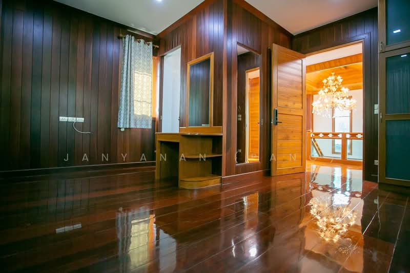 บ้านไม้สัก ใกล้สุทธิสาร, กรุงเทพ, สามเสนนอก, ห้วยขวาง, กรุงเทพ, 350 ตร.ม., บ้านเดี่ยว ให้เช่า, โดย Janyanan (Pang), 500332275 - DDproperty.com
