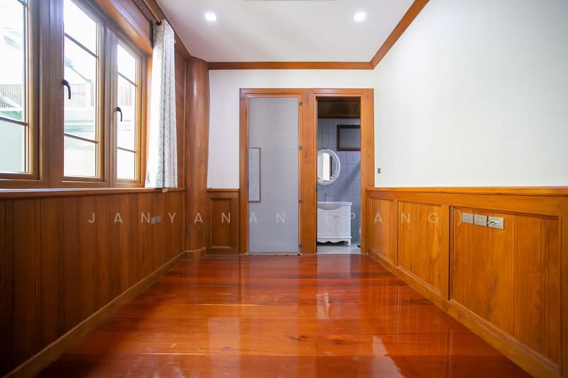 บ้านไม้สัก ใกล้สุทธิสาร, กรุงเทพ, สามเสนนอก, ห้วยขวาง, กรุงเทพ, 350 ตร.ม., บ้านเดี่ยว ให้เช่า, โดย Janyanan (Pang), 500332275 - DDproperty.com