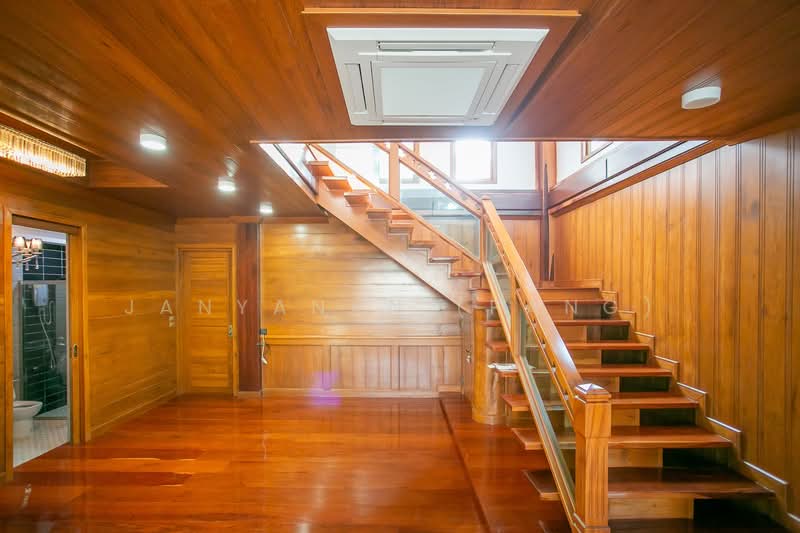บ้านไม้สัก ใกล้สุทธิสาร, กรุงเทพ, สามเสนนอก, ห้วยขวาง, กรุงเทพ, 350 ตร.ม., บ้านเดี่ยว ให้เช่า, โดย Janyanan (Pang), 500332275 - DDproperty.com