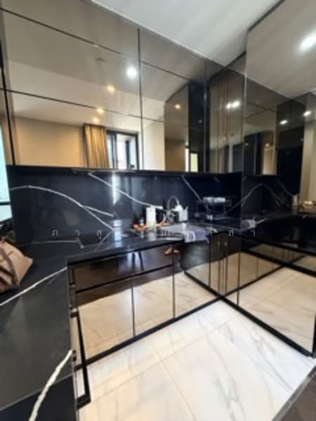 The Esse Sukhumvit 36, Bangkok, Soi Sukhumvit 36, Sukhumvit Road, Phra Kanong, Khlong Toei, Bangkok, 1 Bedroom, 43 sqm, Condo For Rent, by Pasook Manutsa, 500332291 - DDproperty.com
