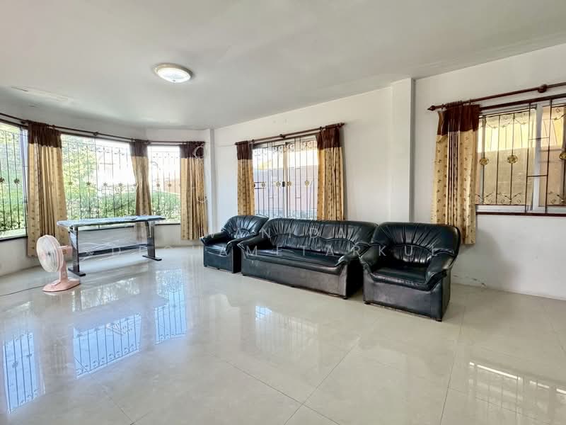Orchid Villa Bangna Km.24, Samut Prakan, Bangna-Trad Road Km. 24, Bang Sao Thong, Samut Prakan, 4 Bedrooms, 250 sqm, Single Detached House For Sale, by Wanida Dechametarkul, 500332329 - DDproperty.com