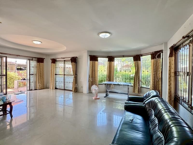 Orchid Villa Bangna Km.24, Samut Prakan, Bangna-Trad Road Km. 24, Bang Sao Thong, Samut Prakan, 4 Bedrooms, 250 sqm, Single Detached House For Sale, by Wanida Dechametarkul, 500332329 - DDproperty.com