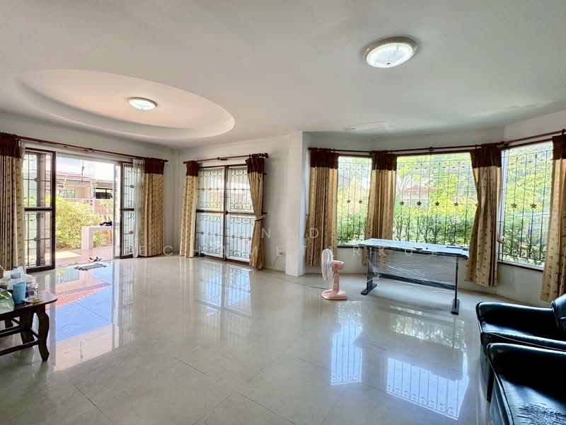 Orchid Villa Bangna Km.24, Samut Prakan, Bangna-Trad Road Km. 24, Bang Sao Thong, Samut Prakan, 4 Bedrooms, 250 sqm, Single Detached House For Sale, by Wanida Dechametarkul, 500332329 - DDproperty.com