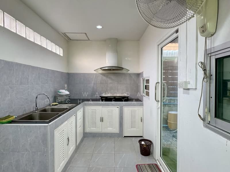 Orchid Villa Bangna Km.24 : ออร์คิด วิลล่า บางนา กม.24, สมุทรปราการ, ถนนบางนา-ตราด กม. 24, บางเสาธง, สมุทรปราการ, 250 ตร.ม., บ้านเดี่ยว ขาย, โดย Wanida Dechametarkul, 500332329 - DDproperty.com