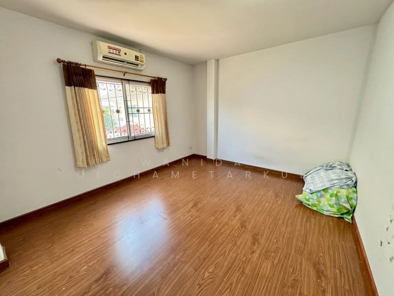 Orchid Villa Bangna Km.24, Samut Prakan, Bangna-Trad Road Km. 24, Bang Sao Thong, Samut Prakan, 4 Bedrooms, 250 sqm, Single Detached House For Sale, by Wanida Dechametarkul, 500332329 - DDproperty.com