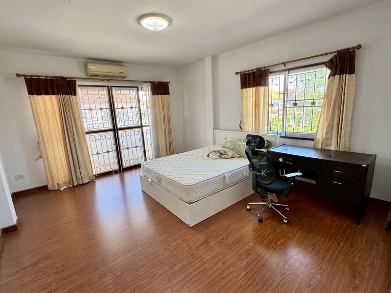Orchid Villa Bangna Km.24, Samut Prakan, Bangna-Trad Road Km. 24, Bang Sao Thong, Samut Prakan, 4 Bedrooms, 250 sqm, Single Detached House For Sale, by Wanida Dechametarkul, 500332329 - DDproperty.com