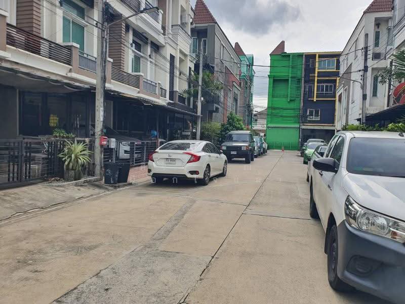 Premium Place Ramintra 14 : พรีเมี่ยม เพลส รามอินทรา 14, กรุงเทพ, ถนนรามอินทรา, ท่าแร้ง, บางเขน, กรุงเทพ, 136 ตร.ม., ทาวน์เฮ้าส์ ให้เช่า, โดย ศิริวรรณ เผือกใจแผ้ว, 500332352 - DDproperty.com