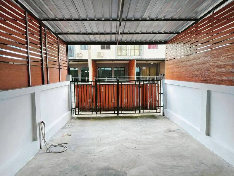 ให้เช่าทาวน์โฮม ม.เดอะเนกซ์ บึง เครือสหพัฒน์ ศรีราชา, Chon Buri (Pattaya), Bueng, Si Racha, Chon Buri (Pattaya), 2 Bedrooms, 60 sqm, Townhouse For Rent, by Dusit Saengfa, 500332357 - DDproperty.com
