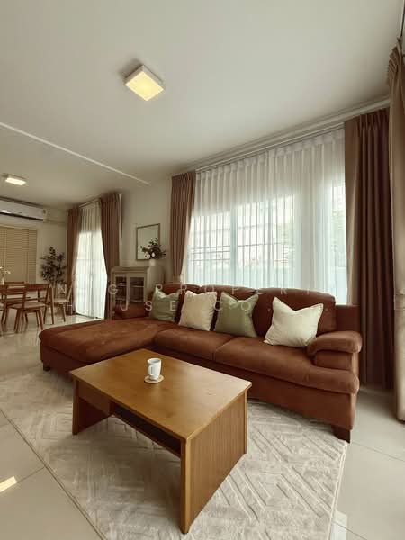 Villaggio Srinakarin-Bangna, Samut Prakan, Buanakarin Road, Bang Kaeo, Bang Plee, Samut Prakan, 3 Bedrooms, 200 sqm, Single Detached House For Rent, by NTG Property House Co.,Ltd., 500332369 - DDproperty.com