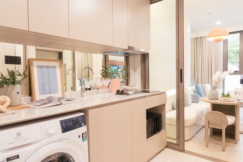 Reference Ekkamai, Bangkok, 65 Sukhumvit Road, Khlong Tan Nua, Watthana, Bangkok, 1 Bedroom, 35 sqm, Condo For Sale, by Wanphen Khemprasit, 500332391 - DDproperty.com