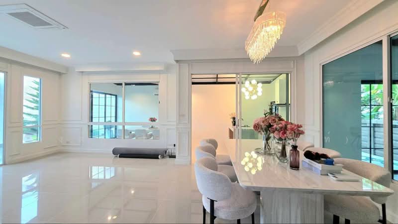 Habitia Motif Panya-Ramintra, Bangkok, Panya Intra Road, Sam Wa Tawan Tok, Khlong Sam Wa, Bangkok, 4 Bedrooms, 250 sqm, Single Detached House For Sale, by นภัสศรณ์ วงศ์สินไทยกร (นันท์), 500332408 - DDproperty.com