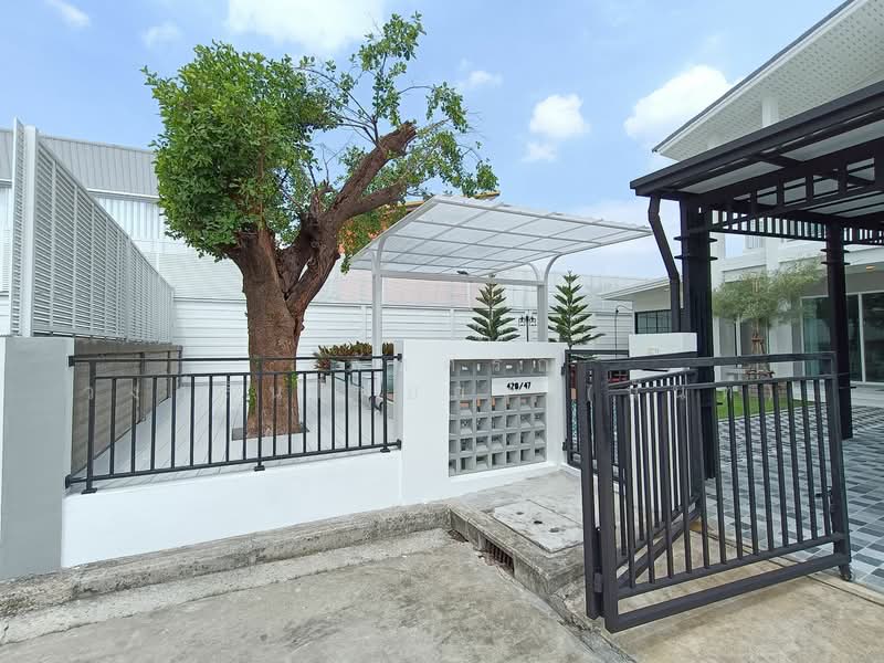 Habitia Motif Panya-Ramintra, Bangkok, Panya Intra Road, Sam Wa Tawan Tok, Khlong Sam Wa, Bangkok, 4 Bedrooms, 250 sqm, Single Detached House For Sale, by นภัสศรณ์ วงศ์สินไทยกร (นันท์), 500332408 - DDproperty.com