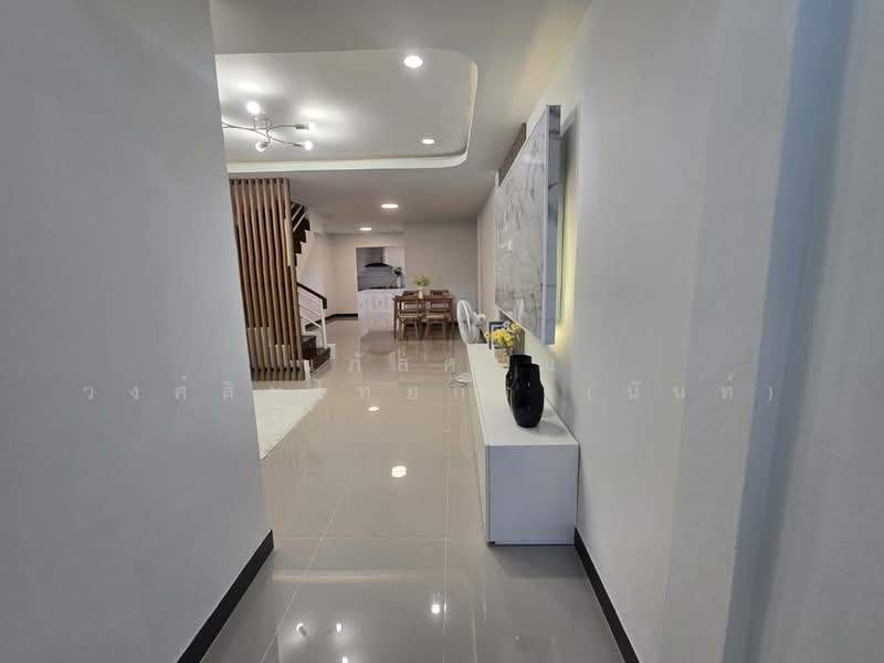 หมู่บ้าน ธันยพฤกษ์ ผดุงพันธ์11 หนองจอก, Bangkok, ผดุงพันธ์11, Nong Chok, Bangkok, 2 Bedrooms, 80 sqm, Townhouse For Sale, by นภัสศรณ์ วงศ์สินไทยกร (นันท์), 500332412 - DDproperty.com