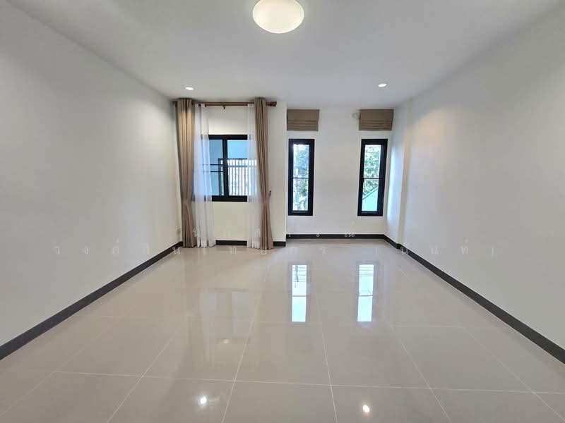 หมู่บ้าน ธันยพฤกษ์ ผดุงพันธ์11 หนองจอก, Bangkok, ผดุงพันธ์11, Nong Chok, Bangkok, 2 Bedrooms, 80 sqm, Townhouse For Sale, by นภัสศรณ์ วงศ์สินไทยกร (นันท์), 500332412 - DDproperty.com