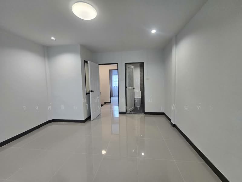 หมู่บ้าน ธันยพฤกษ์ ผดุงพันธ์11 หนองจอก, Bangkok, ผดุงพันธ์11, Nong Chok, Bangkok, 2 Bedrooms, 80 sqm, Townhouse For Sale, by นภัสศรณ์ วงศ์สินไทยกร (นันท์), 500332412 - DDproperty.com