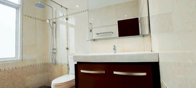 3-Storey Townhome for Rent – Rama 9, Bangkok, Bang Kapi, Huai Khwang, Bangkok, , 320 sqm, Shophouse For Rent, by Pudis Chitrungsakorn, 500332444 - DDproperty.com