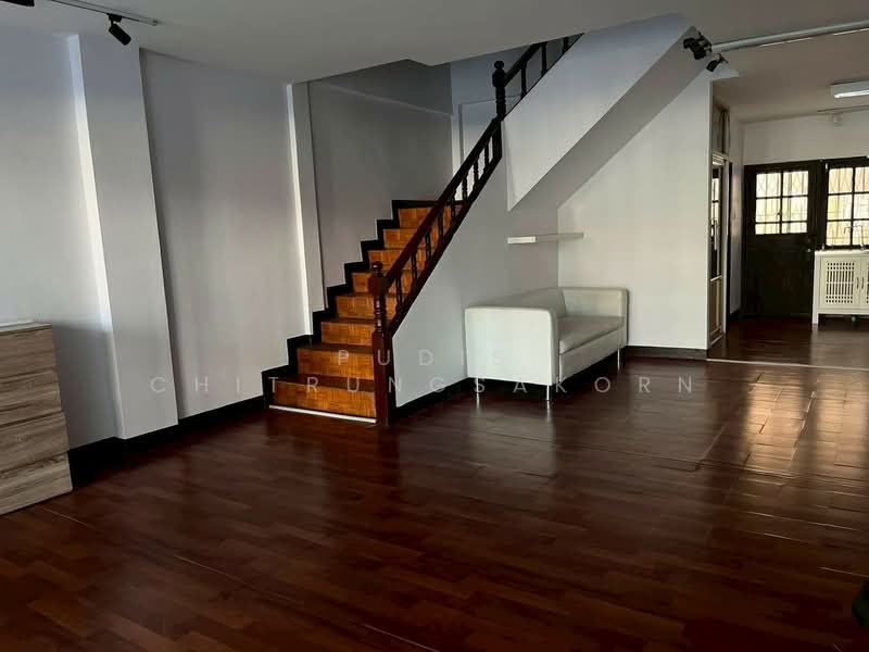 4-Storey Townhome for Rent – Inthamara Area, Bangkok, Din Daeng, Bangkok, , 160 sqm, Shophouse For Rent, by Pudis Chitrungsakorn, 500332446 - DDproperty.com
