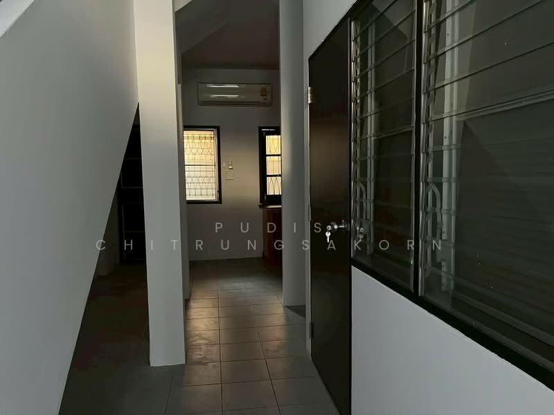 4-Storey Townhome for Rent – Inthamara Area, Bangkok, Din Daeng, Bangkok, , 160 sqm, Shophouse For Rent, by Pudis Chitrungsakorn, 500332446 - DDproperty.com