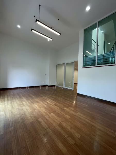Commercial Building for Rent – Town in Town, Bangkok, Phlapphla, Wang Thonglang, Bangkok, , 300 sqm, Shophouse For Rent, by Pudis Chitrungsakorn, 500332448 - DDproperty.com