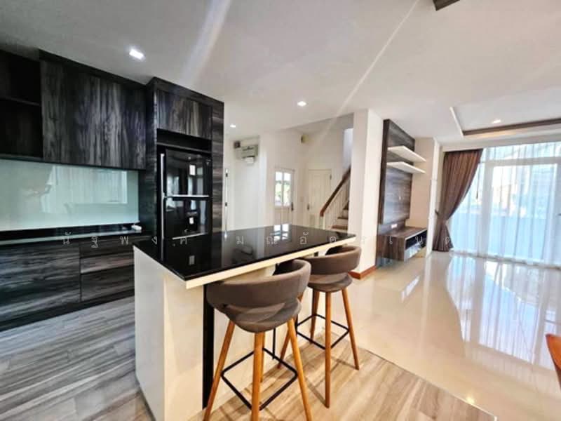Laddarom Chaiyaphruk-Chaengwattana, Nonthaburi, Chaiyapruek Road, Khlong Phra Udom, Pak Kret, Nonthaburi, 4 Bedrooms, 240 sqm, Single Detached House For Rent, by นัฐพงค์ มณีอัครเนตร, 500332452 - DDproperty.com