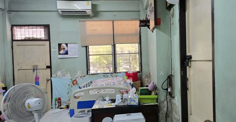 Townhouse in Silom, Bangkok, พิพัฒน์ 2, Silom, Bang Rak, Bangkok, 3 Bedrooms, 150 sqm, Townhouse For Sale, by Suriya Suriyatip, 500332509 - DDproperty.com