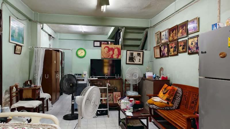 Townhouse in Silom, Bangkok, พิพัฒน์ 2, Silom, Bang Rak, Bangkok, 3 Bedrooms, 150 sqm, Townhouse For Sale, by Suriya Suriyatip, 500332509 - DDproperty.com