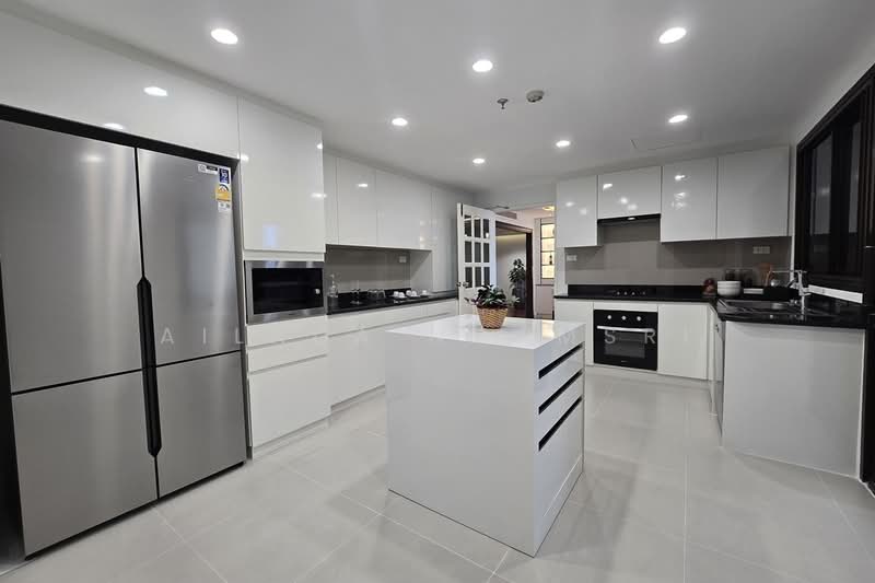 Mayfair Garden Apartment, Bangkok, 59 Soi Sukhumvit 16, Khlong Toei, Bangkok, 4 Bedrooms, 260 sqm, Apartment For Rent, by Ailada Ngamsri, 500332518 - DDproperty.com