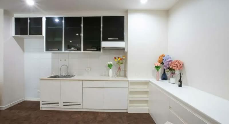 Chamchuri Square Residence, Bangkok, Rama 4, Pathum Wan, Bangkok, 2 Bedrooms, 100 sqm, Condo For Sale, by Kakar Holdings, 500332558 - DDproperty.com