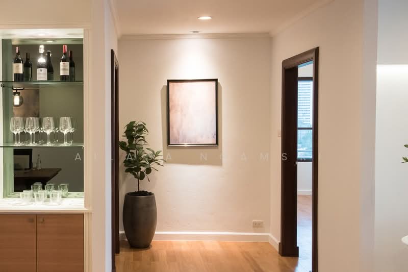 Mayfair Garden Apartment, Bangkok, 59 Soi Sukhumvit 16, Khlong Toei, Bangkok, 3 Bedrooms, 220 sqm, Apartment For Rent, by Ailada Ngamsri, 500332576 - DDproperty.com