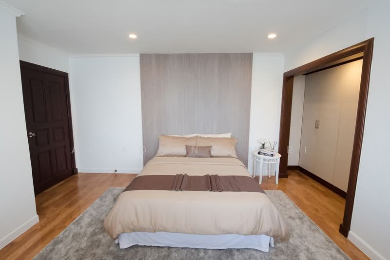 Mayfair Garden Apartment, Bangkok, 59 Soi Sukhumvit 16, Khlong Toei, Bangkok, 3 Bedrooms, 220 sqm, Apartment For Rent, by Ailada Ngamsri, 500332576 - DDproperty.com