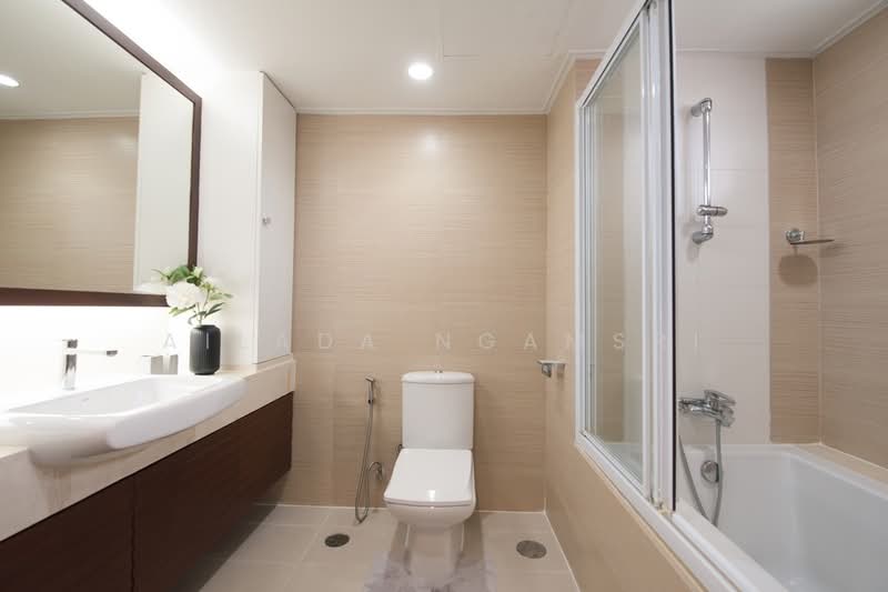 Mayfair Garden Apartment, Bangkok, 59 Soi Sukhumvit 16, Khlong Toei, Bangkok, 3 Bedrooms, 220 sqm, Apartment For Rent, by Ailada Ngamsri, 500332576 - DDproperty.com