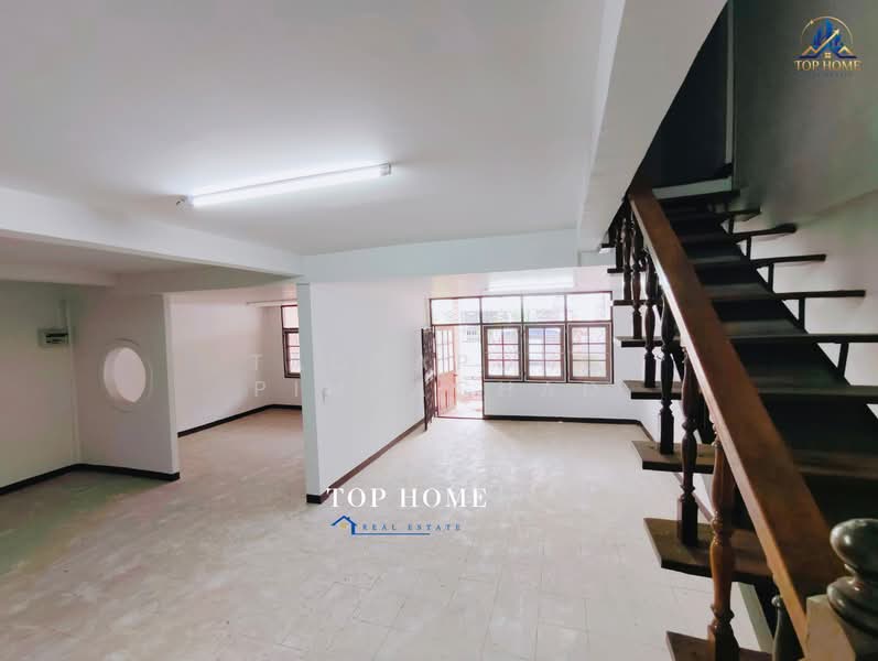 ขายด่วน❗️ทาวน์เฮ้าส์ 2 หลังเชื่อมกัน 32 ตร.ว. 4 ห้องนอนใหญ่, Bangkok, Hua Mak, Bang Kapi, Bangkok, 4 Bedrooms, 32 sqm, Townhouse For Sale, by Tadsapong Pimpachad, 500332693 - DDproperty.com