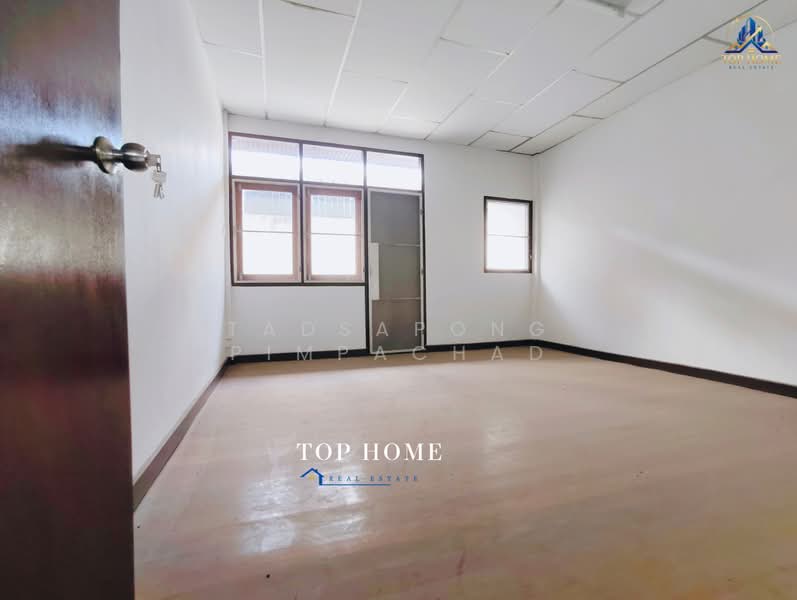 ขายด่วน❗️ทาวน์เฮ้าส์ 2 หลังเชื่อมกัน 32 ตร.ว. 4 ห้องนอนใหญ่, Bangkok, Hua Mak, Bang Kapi, Bangkok, 4 Bedrooms, 32 sqm, Townhouse For Sale, by Tadsapong Pimpachad, 500332693 - DDproperty.com