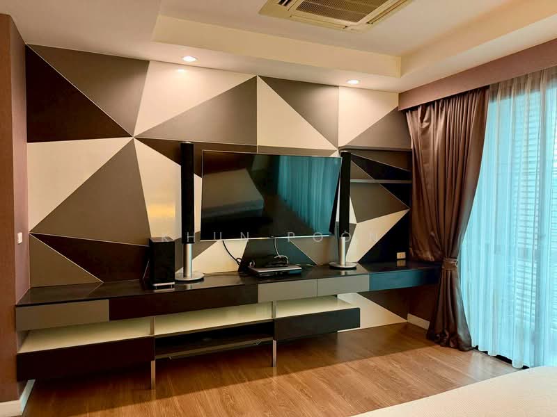 Bless Town Sukhumvit 50, Bangkok, Sukhumvit 50 Road, Phra Kanong, Khlong Toei, Bangkok, 3 Bedrooms, 240 sqm, Townhouse For Rent, by Khun Poon, 500332767 - DDproperty.com