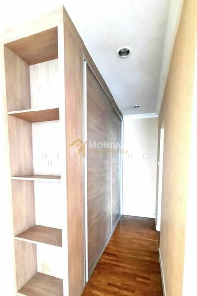 Baan Siri Sukhumvit 10 : บ้านสิริ สุขุมวิท 10, กรุงเทพ, ซอยสุขุมวิท 10, คลองเตย, กรุงเทพ, 55 ตร.ม., คอนโด ขาย, โดย Neeranuch Somprasong, 500332813 - DDproperty.com