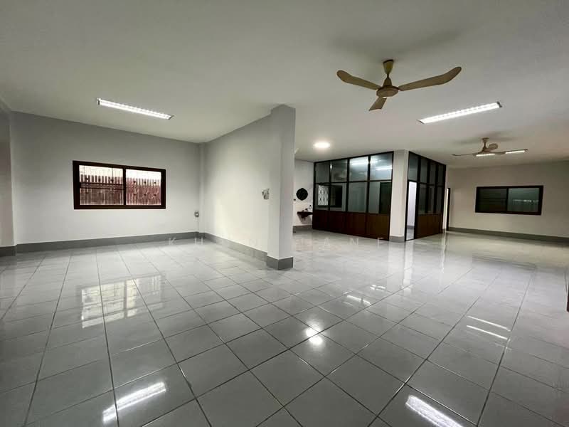 Office Building for Rent, Ratchadaphisek (SPSJP371), Bangkok, รัชดาภิเษก3, Din Daeng, Bangkok, , 1,100 sqm, Office Space For Rent, by Khun Jane, 500332849 - DDproperty.com