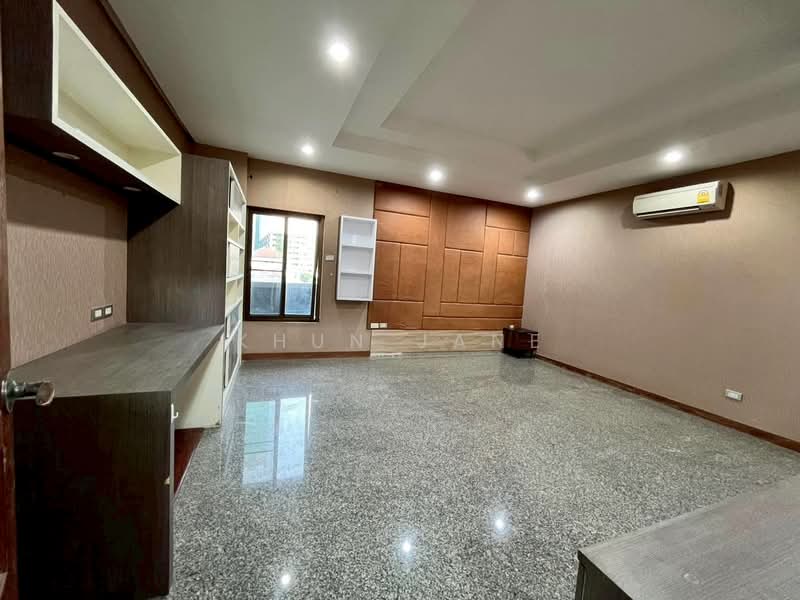 อาคาร สำนักงาน ให้เช่า รัชดาภิเษก (SPSJP371), กรุงเทพ, รัชดาภิเษก3, ดินแดง, กรุงเทพ, 1,100 ตร.ม., สำนักงาน ให้เช่า, โดย Khun Jane, 500332849 - DDproperty.com