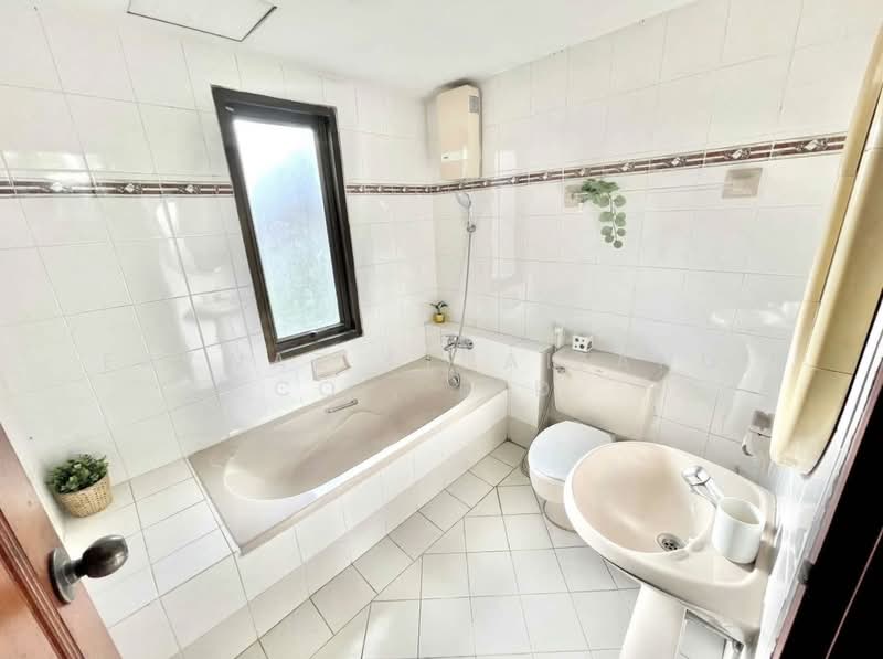 บ้านหรู 5 ห้องนอน Greenery Place 62 วังทองหลาง พร้อม Pool View, กรุงเทพ, วังทองหลาง, กรุงเทพ, 450 ตร.ม., บ้านเดี่ยว ขาย, โดย Fazwaz (Thailand) Co., Ltd., 500332882 - DDproperty.com