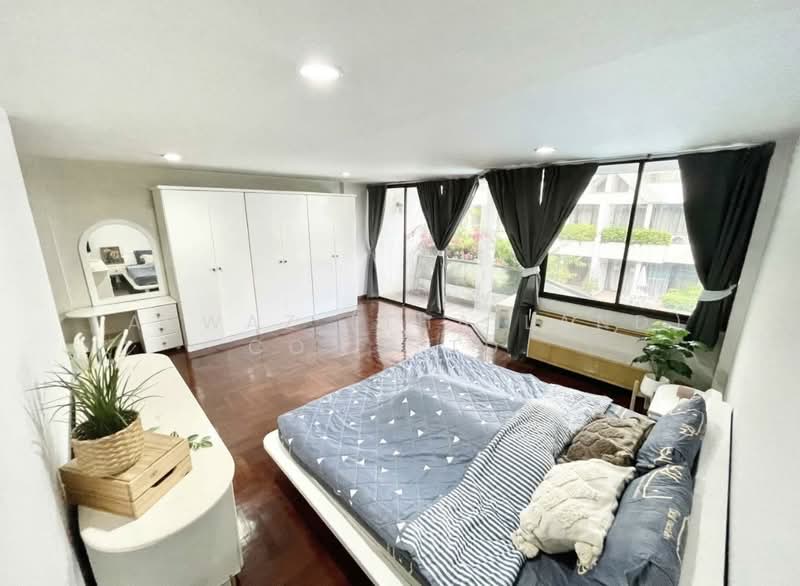 5 Bedroom Luxury House at Greenery Place 62, Private Bangkok Residence, Bangkok, Wang Thonglang, Bangkok, 5 Bedrooms, 450 sqm, Single Detached House For Sale, by Fazwaz (Thailand) Co., Ltd., 500332882 - DDproperty.com