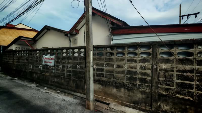 Urgent sale! House and land in a prime location near Wat Chaimongkol, Songkhla city. Land area: 55.3, Songkhla, Bo Yang, Muang Songkhla, Songkhla, , 220 sqm, Land For Sale, by Rachen Nopsuwan, 500332893 - DDproperty.com