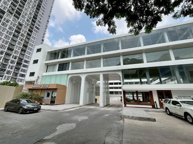 Retail in a Mall Project on Ekkamai Road For Rent Starting 24 sqm, กรุงเทพ, เอกมัย, คลองตันเหนือ, วัฒนา, กรุงเทพ, 151 ตร.ม., พื้นที่ขายของ ให้เช่า, โดย ชนิจนันท์ มีวงศ์อุโฆษ, 500332942 - DDproperty.com
