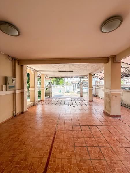 P. Phasuk Borommarachachonnani Village, Bangkok, บรมราชชนนี, Sala Thammasop, Thawi Watthana, Bangkok, 5 Bedrooms, 200 sqm, Single Detached House For Sale, by Araya Chatwarunwong, 500332966 - DDproperty.com