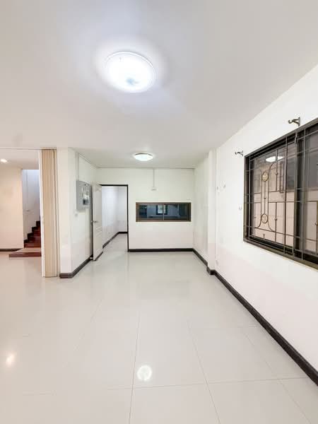 P. Phasuk Borommarachachonnani Village, Bangkok, บรมราชชนนี, Sala Thammasop, Thawi Watthana, Bangkok, 5 Bedrooms, 200 sqm, Single Detached House For Sale, by Araya Chatwarunwong, 500332966 - DDproperty.com