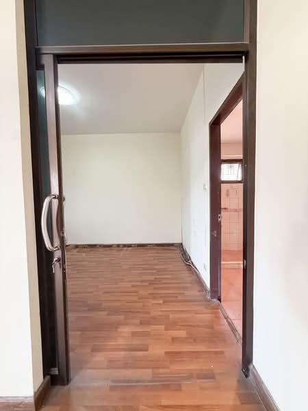 P. Phasuk Borommarachachonnani Village, Bangkok, บรมราชชนนี, Sala Thammasop, Thawi Watthana, Bangkok, 5 Bedrooms, 200 sqm, Single Detached House For Sale, by Araya Chatwarunwong, 500332966 - DDproperty.com