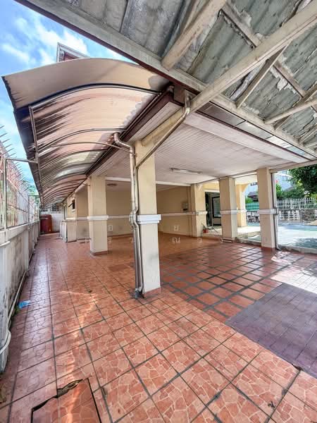 P. Phasuk Borommarachachonnani Village, Bangkok, บรมราชชนนี, Sala Thammasop, Thawi Watthana, Bangkok, 5 Bedrooms, 200 sqm, Single Detached House For Sale, by Araya Chatwarunwong, 500332966 - DDproperty.com